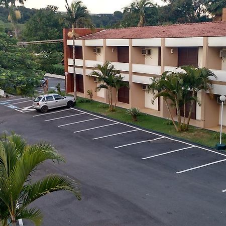Hotel Lago Azul Louveira Luaran gambar